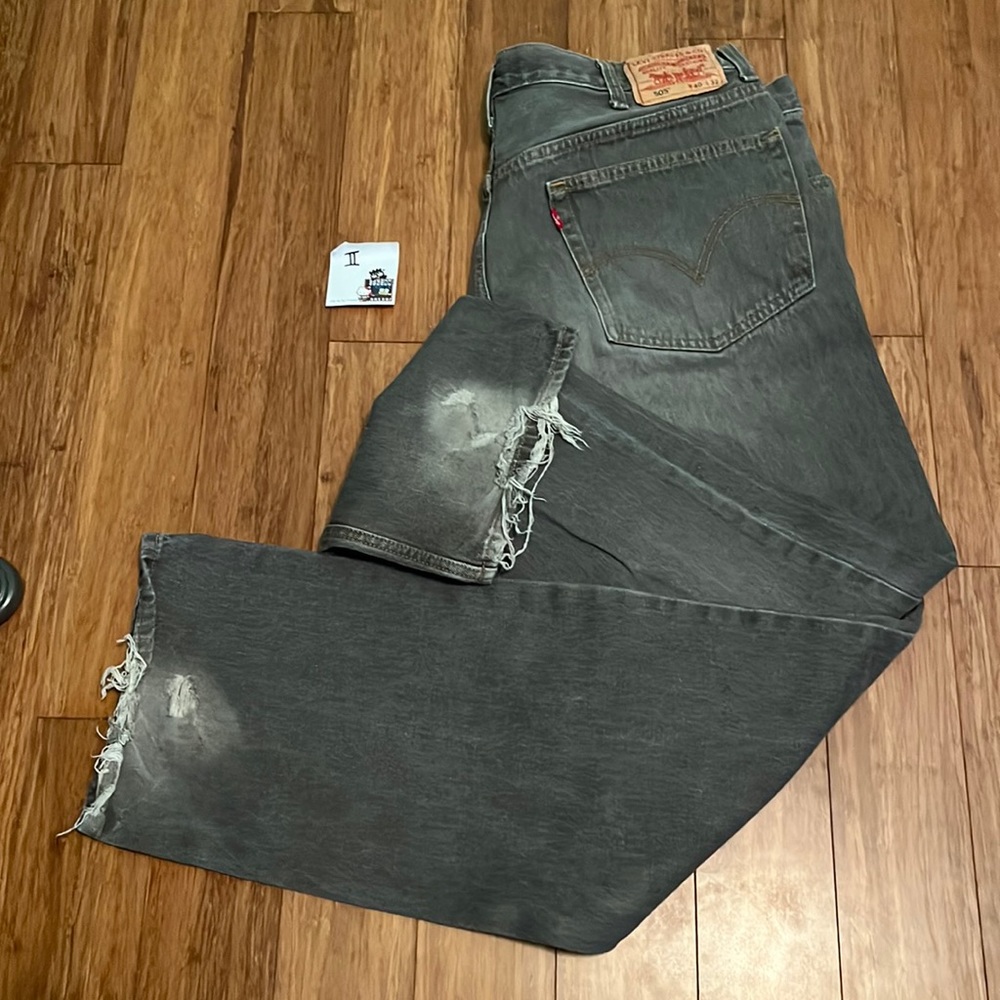 - Levi’s 505 mens 40x30